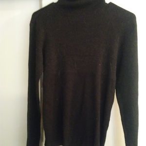 Nieman Marcus pullover turtleneck ladies